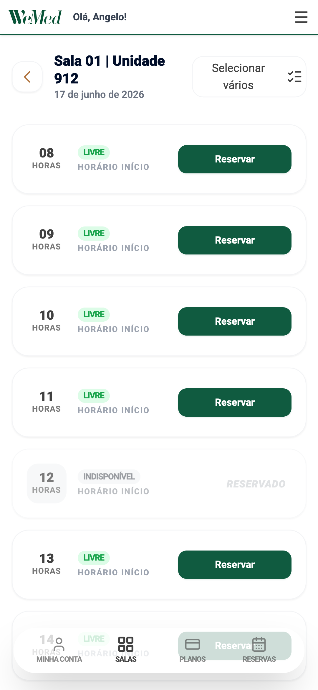 Tela de horários disponíveis com botão de reservar por slot